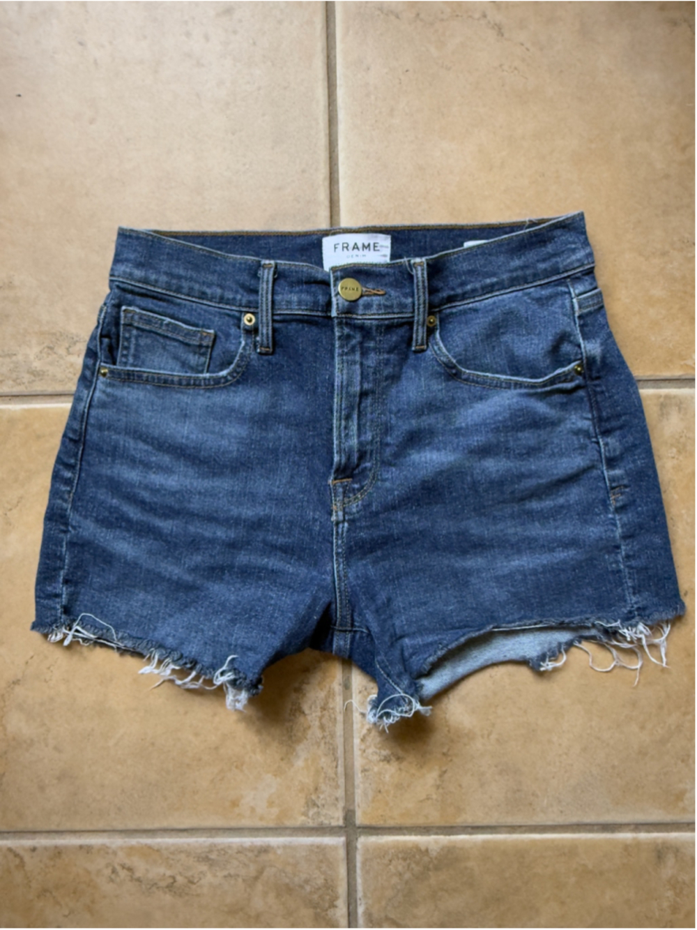 Frame Le Brigette shorts